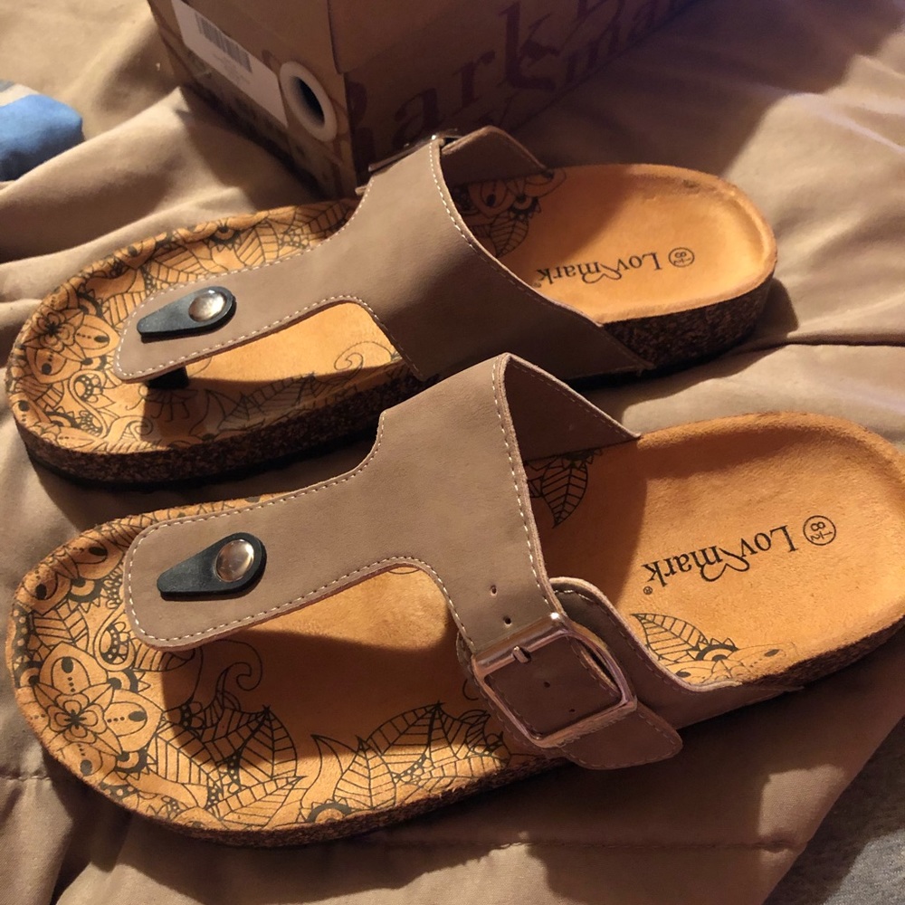 Woman’s sandals luvmark